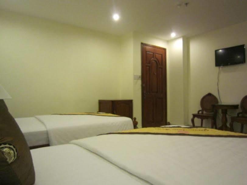 Golden View Saigon Hotel Ho Chi Minh City Exterior photo